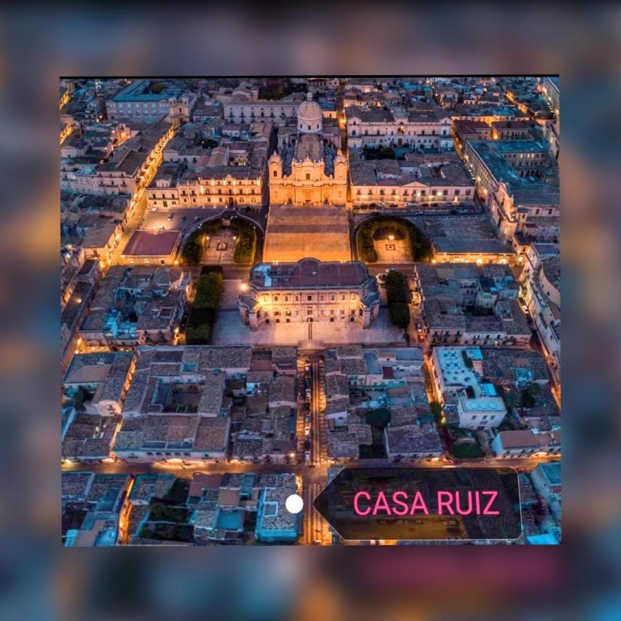 Casa Ruiz Suites Noto Exterior foto